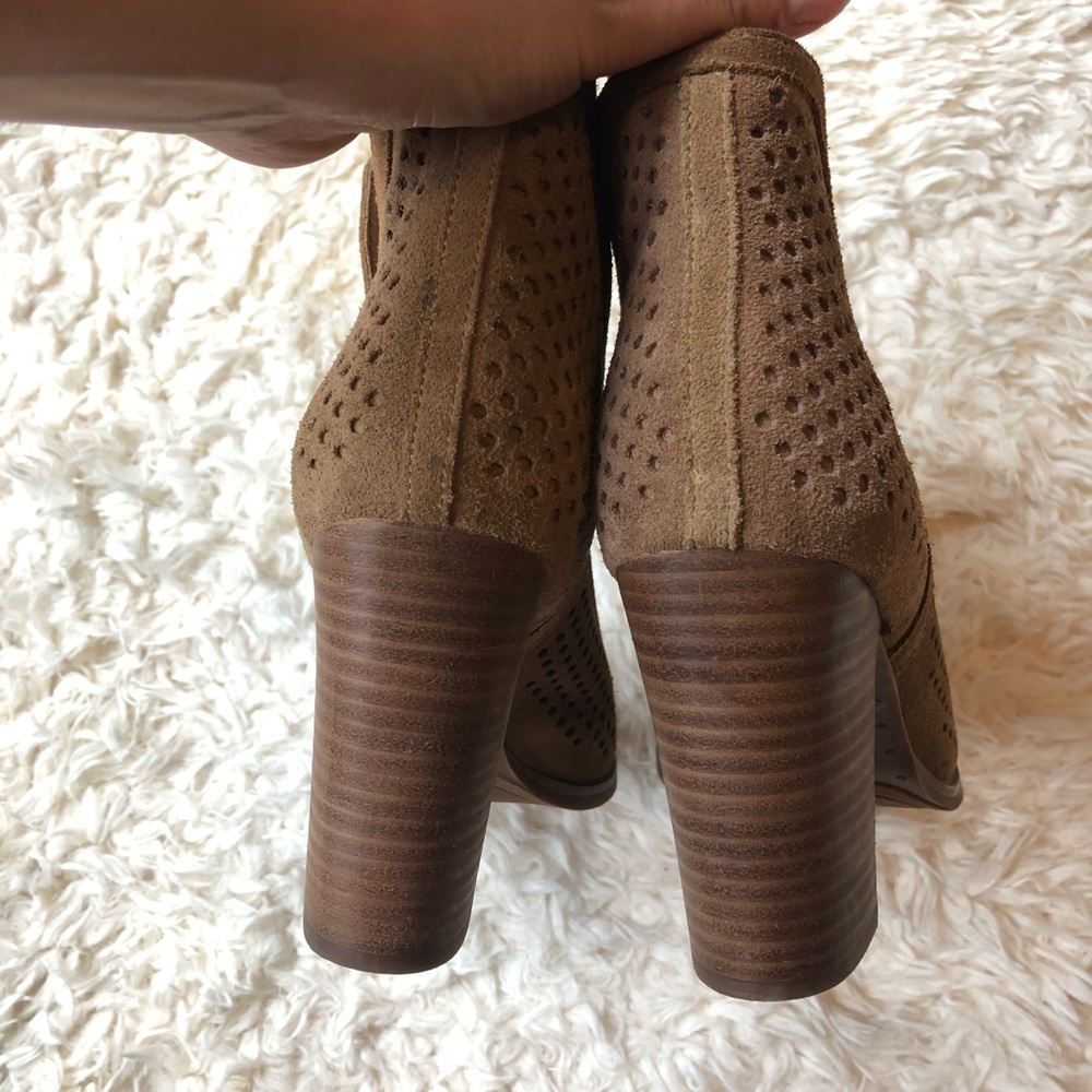 Lucky Brand Larise tan perforated bootie - Picture 6 of 8